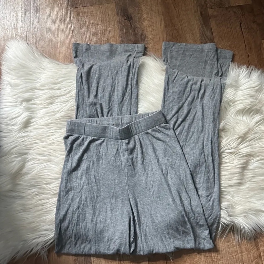 Skims gray sweatpants